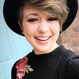 Meet your Posher, Jenna